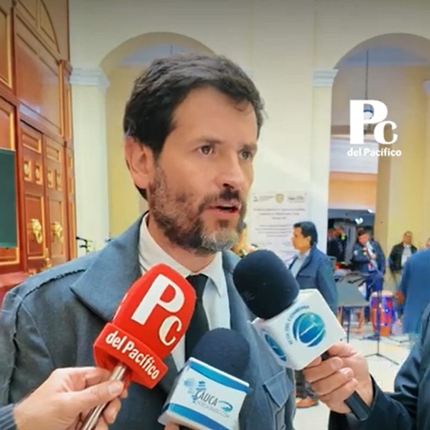 El-centro-politico-pone-condiciones-a-Ivan-Cepeda-y-marca-distancia-del-gobierno-Petro-Juan-Carlos-Losada.jpg