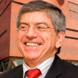 El expresidente César Gaviria permanece hospitalizado en Bogotá