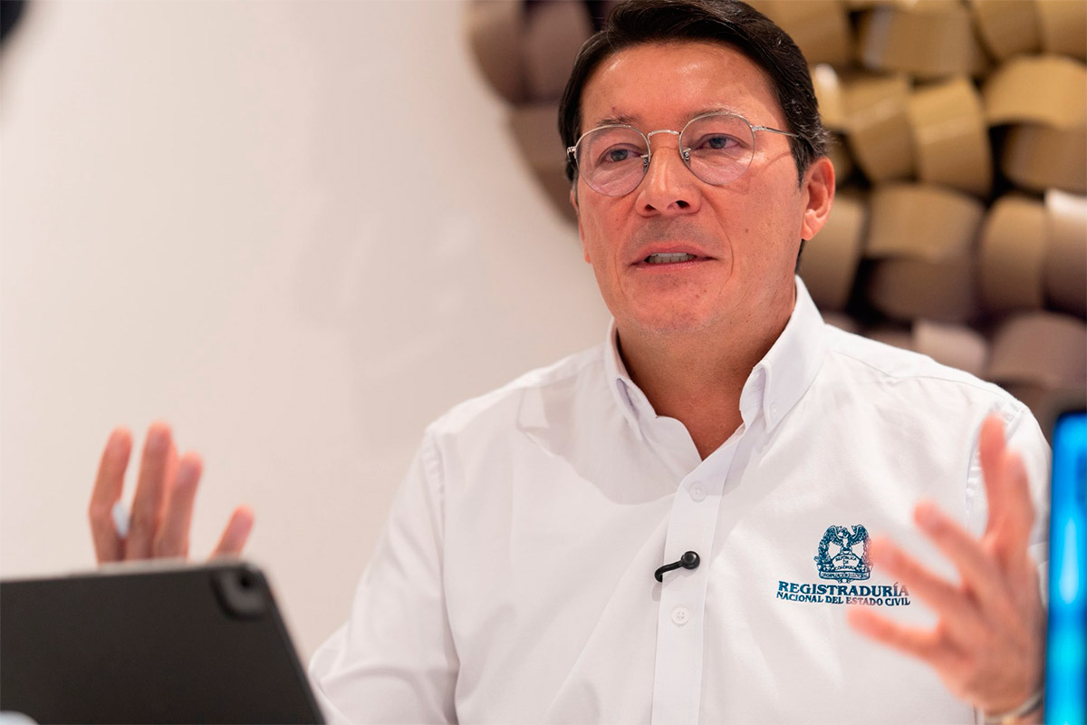 Escrutinio-presidencial-revisa-votos-y-actas-en-Colombia.jpg