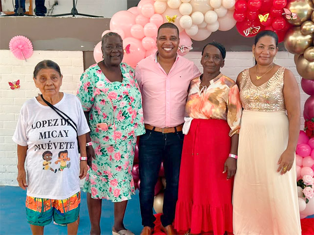 López de Micay celebró a sus madres