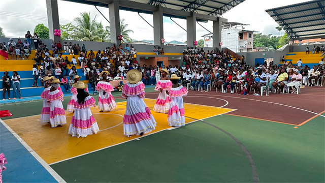 López de Micay celebró a sus madres