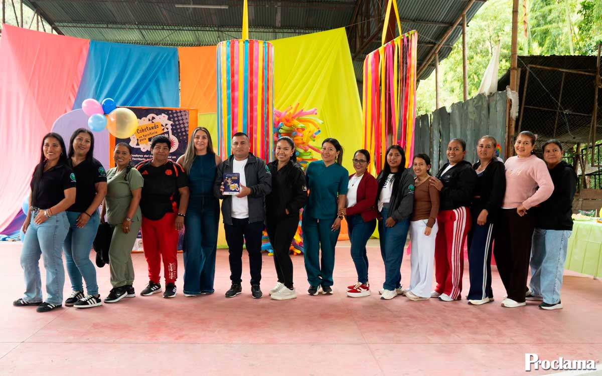 Páez reconoce creatividad de niños en Cohetando