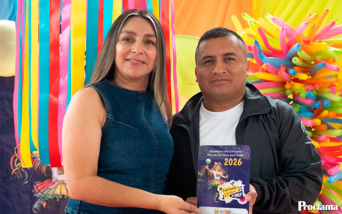 Páez-reconoce-creatividad-de-niños-en-Cohetando