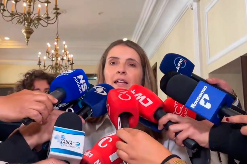 Paloma-Valencia-busca-alianza-para-frenar-a-Ivan-Cepeda.jpg