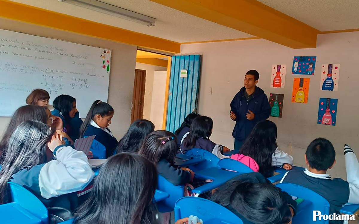 Purace-lleva-educacion-ambiental-a-La-Colonia.jpg