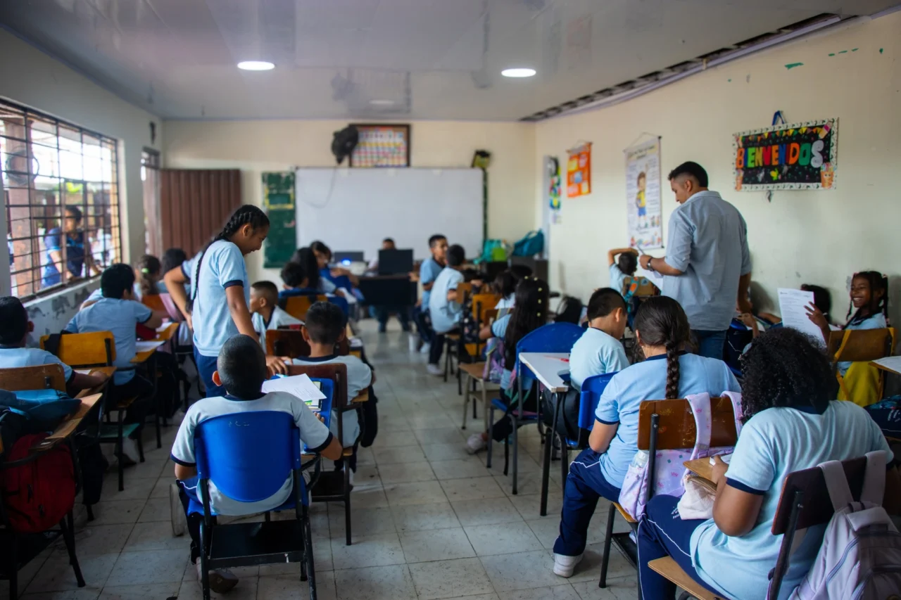 Quilisalud-ensena-habitos-saludables-en-el-aula-1280x853.webp