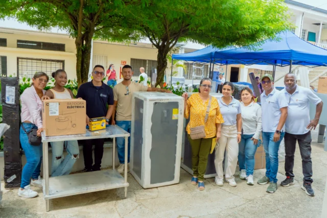 Santander de Quilichao fortalece el emprendimiento local con entrega de insumos y herramientas productivas.