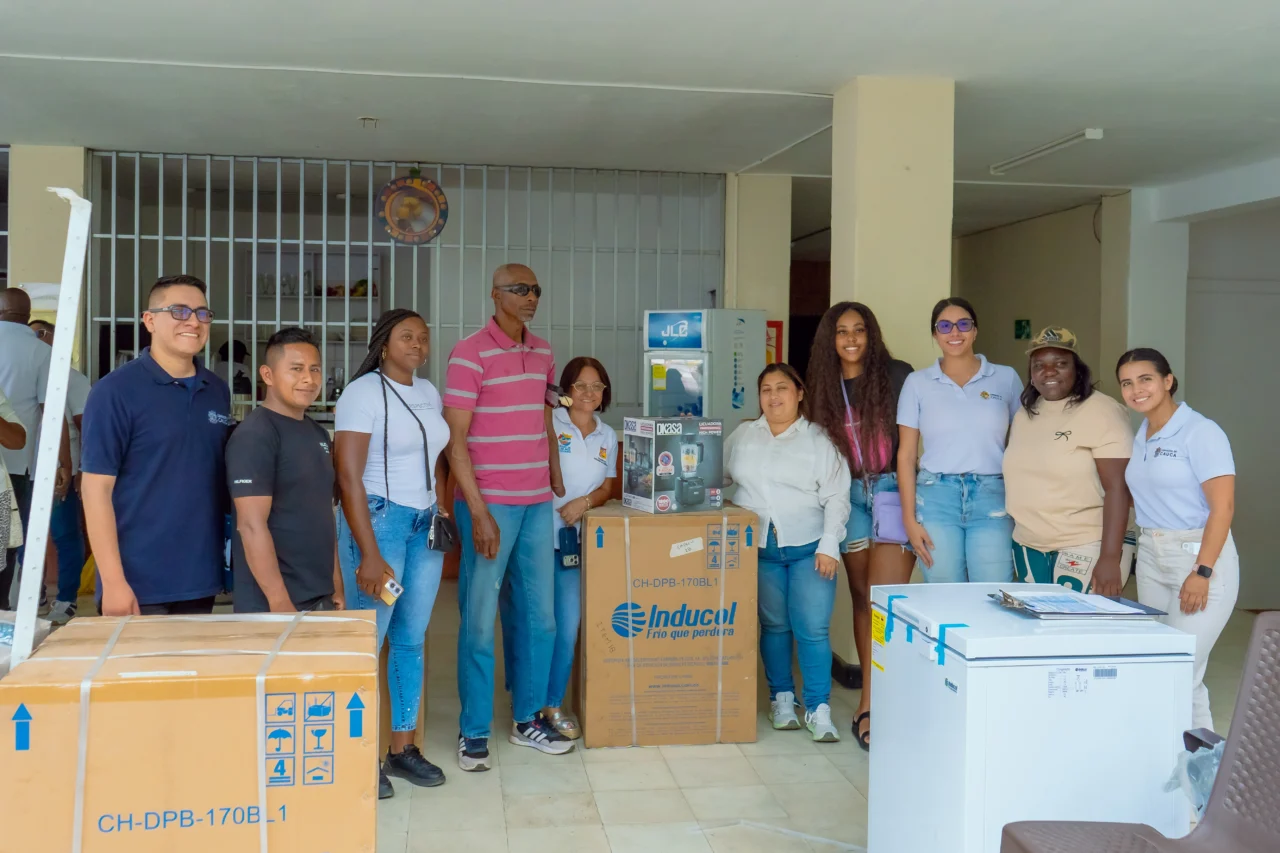Santander-de-Quilichao-fortalece-el-emprendimiento-local-con-entrega-de-insumos-y-herramientas-productivas-Foto-01-1280x853.webp