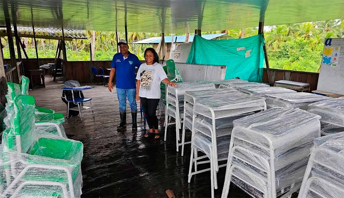 Sedes-educativas-de-Lopez-de-Micay-reciben-mobiliario.jpg