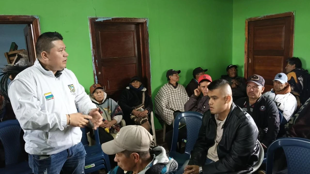 Alcalde-Jorge-Armando-Andrade-Molano-impulsa-proyecto-de-acueducto-superior-a-2.000-millones-que-beneficiara-a-mas-de-300-familias-en-Purace.webp