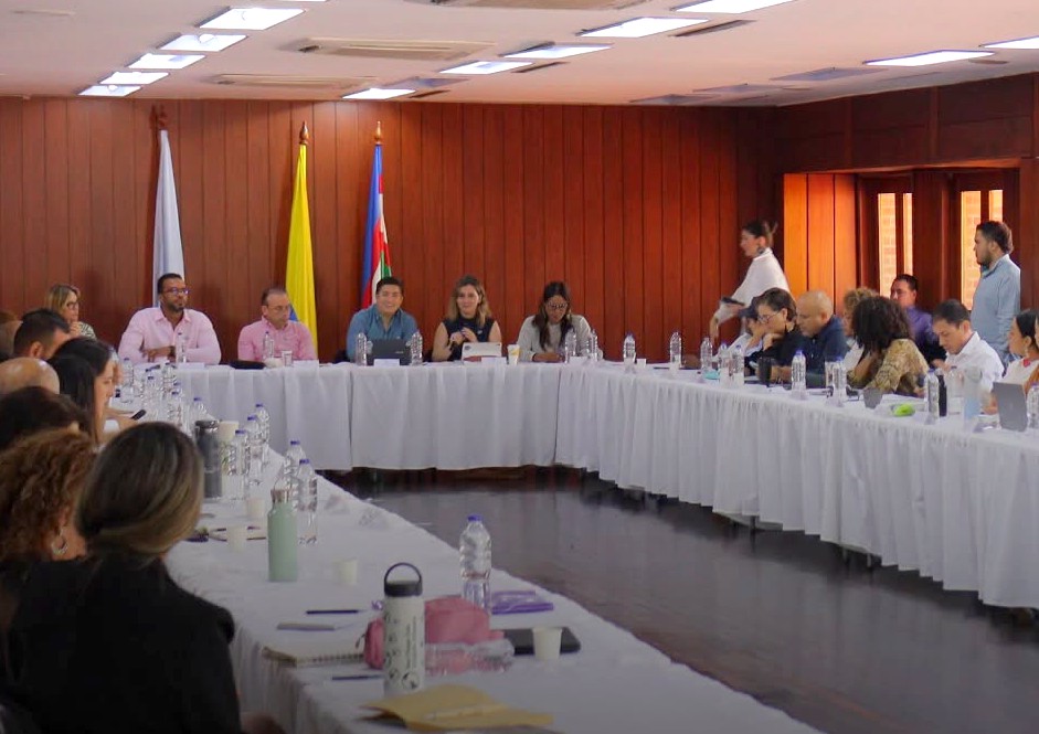 Eder-renueva-su-gabinete-para-acelerar-obras-y-recuperar-a-Cali.jpg