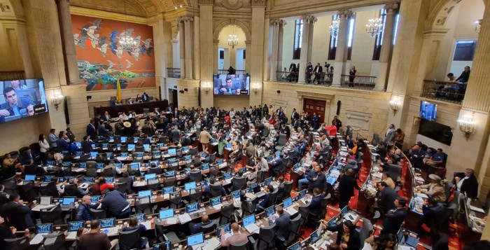 El Congreso negocia sus mayorías y reparte las presidencias El Congreso negocia sus mayorías y reparte las presidencias
