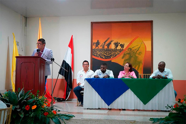 Licorera del Cauca celebra reconocimientos obtenidos en el exterior
