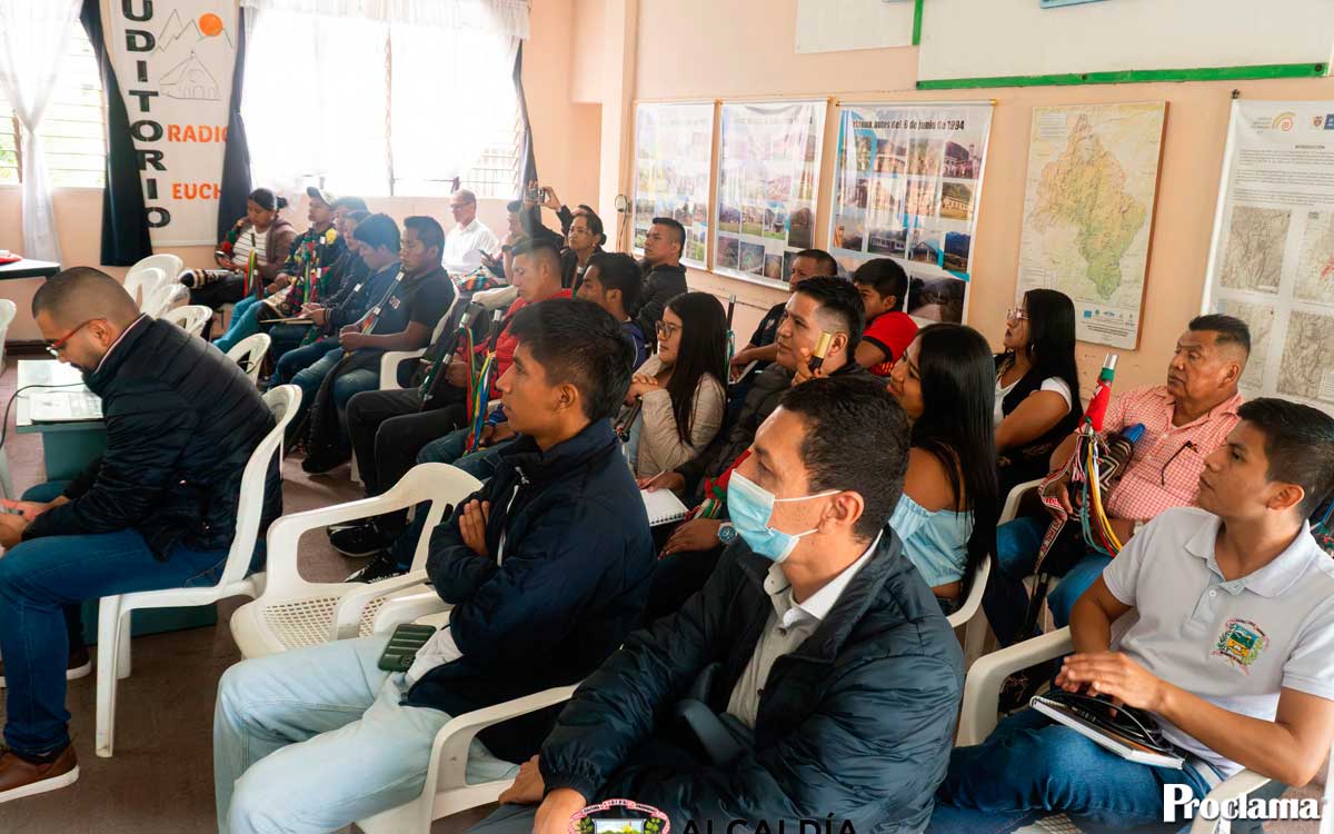 Páez prepara inversiones con autoridades indígenas