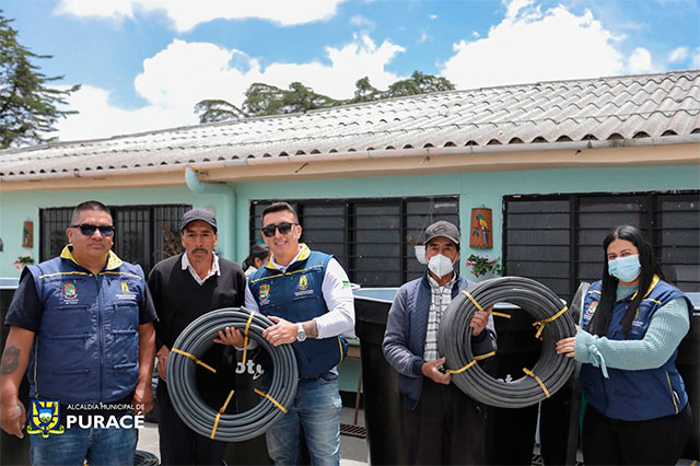 Agua potable y ayudas llegan a comunidades de Puracé