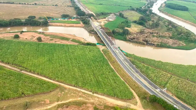 Armada vigilará el río Cauca durante posesión presidencial - Puente Valencia
