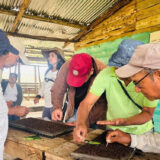 Cajibío fortalece huertas comunitarias con familias campesinas
