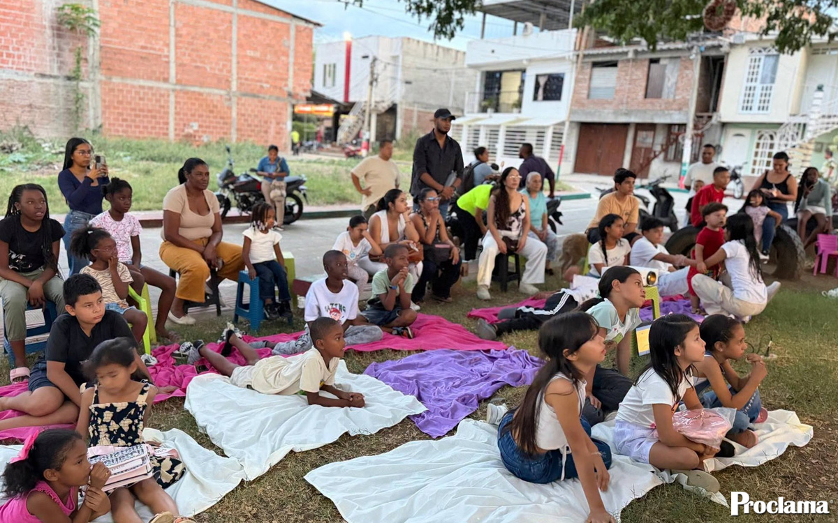 Caloto llevó cine y encuentro familiar a Nueva Segovia Caloto llevó cine y encuentro familiar a Nueva Segovia
