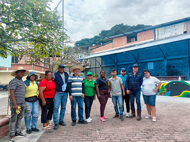 Colseguros recuperó un parque para encontrarse