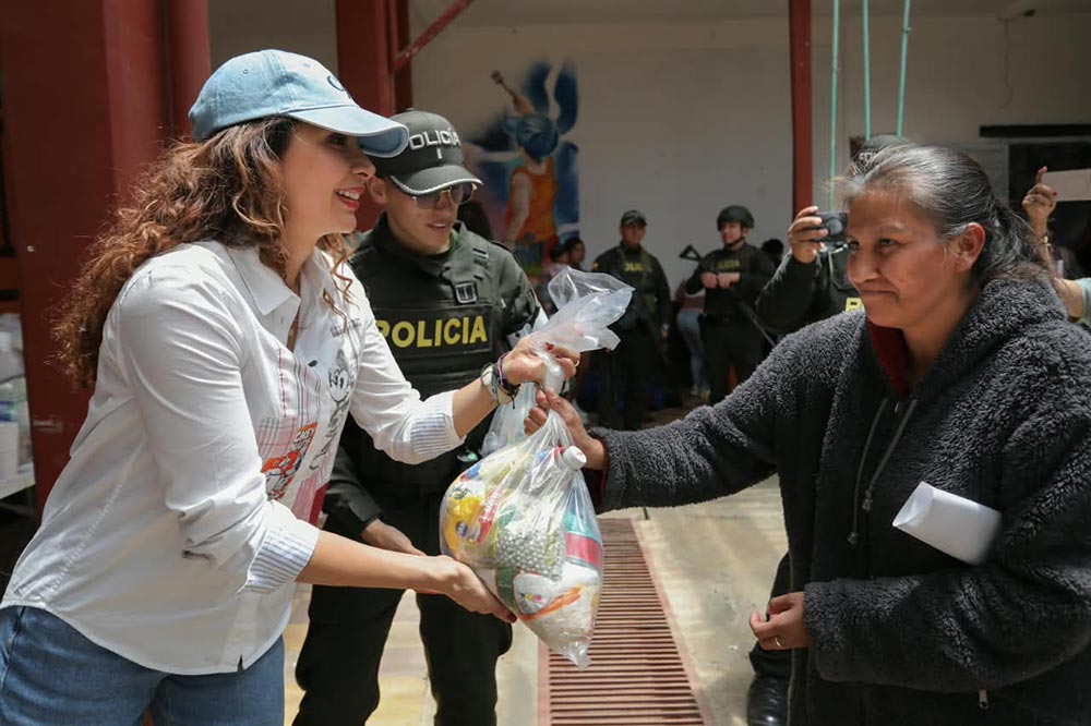Doce-toneladas-de-ayuda-llegan-a-damnificados-del-sismo-en-Cauca.jpg