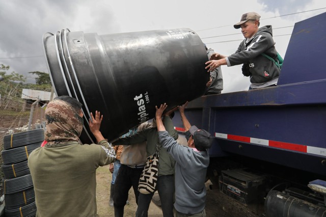 Gobernación del Cauca entrega ayudas por emergencia del volcán Puracé Gobernación del Cauca entrega ayudas por emergencia del volcán Puracé