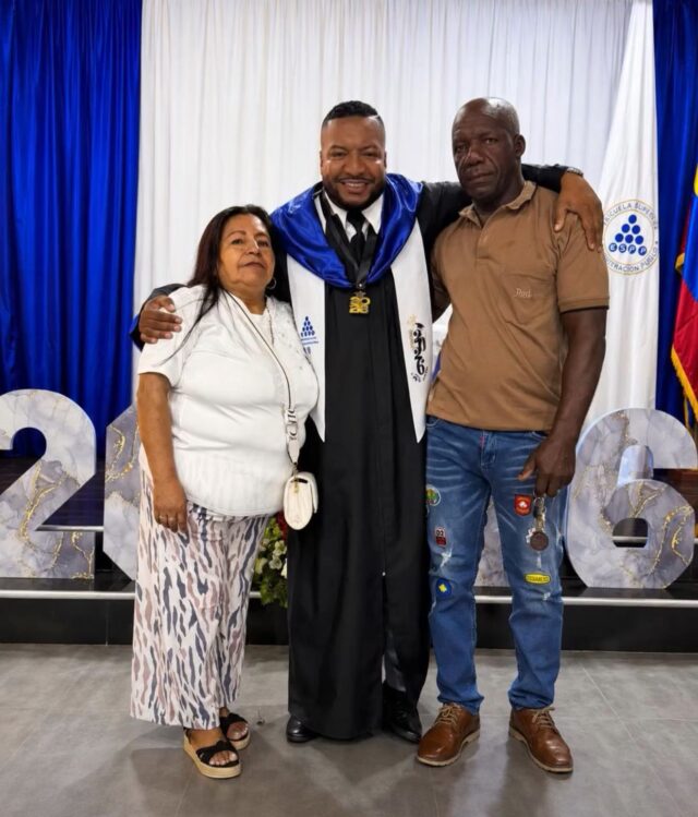 Gustavo Mosorongo, una historia de esfuerzo que hoy se gradúa como profesional