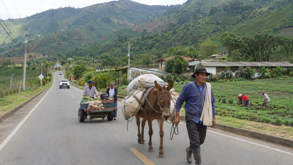La pobreza del Pacífico pone a prueba a De la Espriella