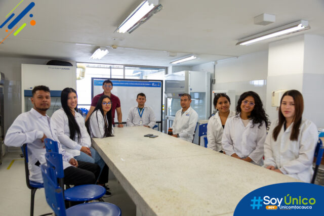 Unicomfacauca fortalece la formación de sus Ingenieros Agroambientales con nuevo equipo para prácticas de laboratorio e investigación