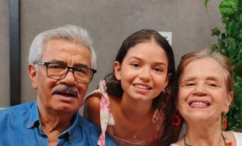 Mueren-los-padres-del-periodista-Carlos-Andres-Aponte.jpg