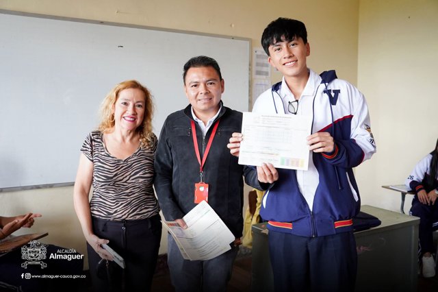Ochenta estudiantes reciben resultados de pruebas PTIES Ochenta estudiantes reciben resultados de pruebas PTIES