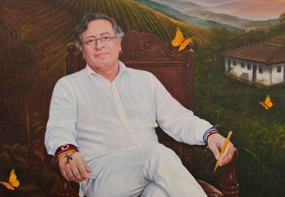 PETRO-EL-LIBERTADOR-DEL-SIGLO-XXI-1.jpg