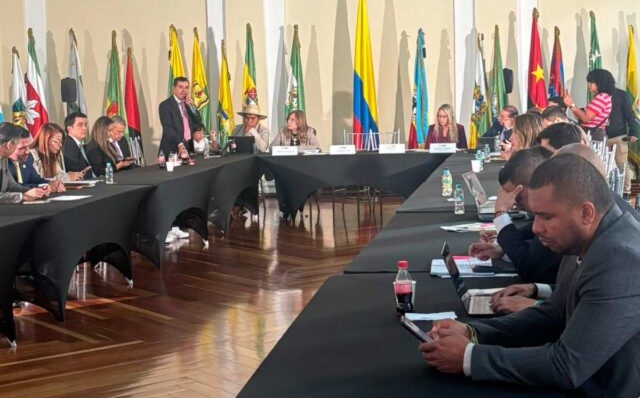 Esneyder Gómez lleva el territorio al Congreso