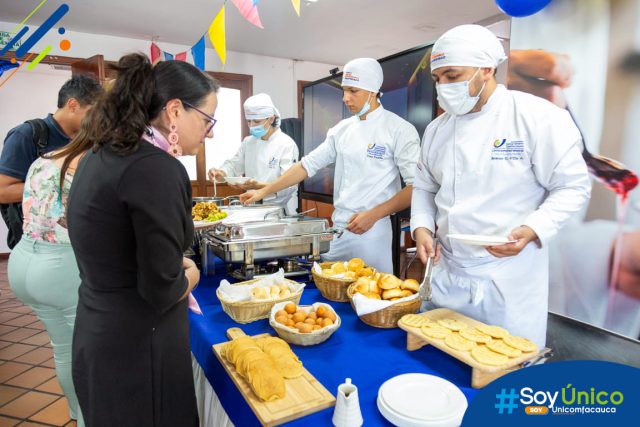 Gastronomía que inspira los buffets temáticos que fortalecen la práctica profesional en Unicomfacauca