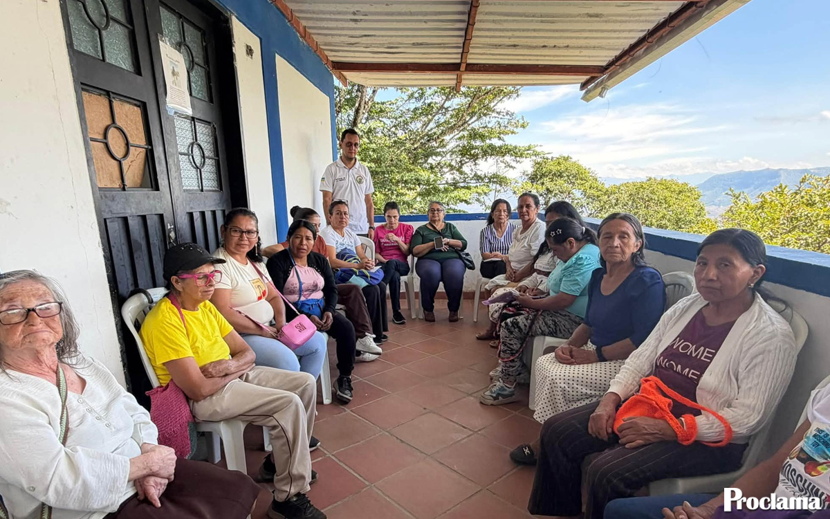 La Sierra orienta a familias sobre discapacidad La Sierra orienta a familias sobre discapacidad