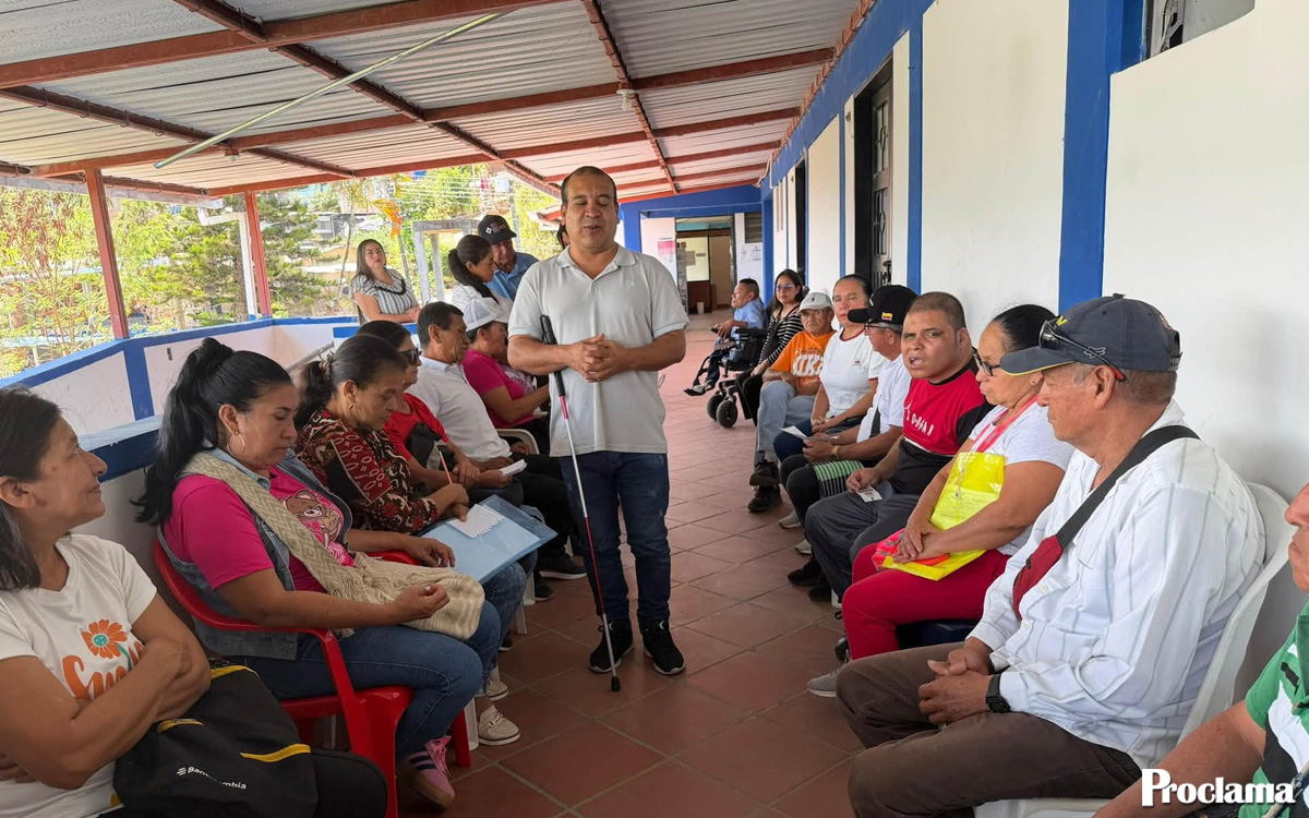 La-Sierra-orienta-a-familias-sobre-discapacidad.jpg