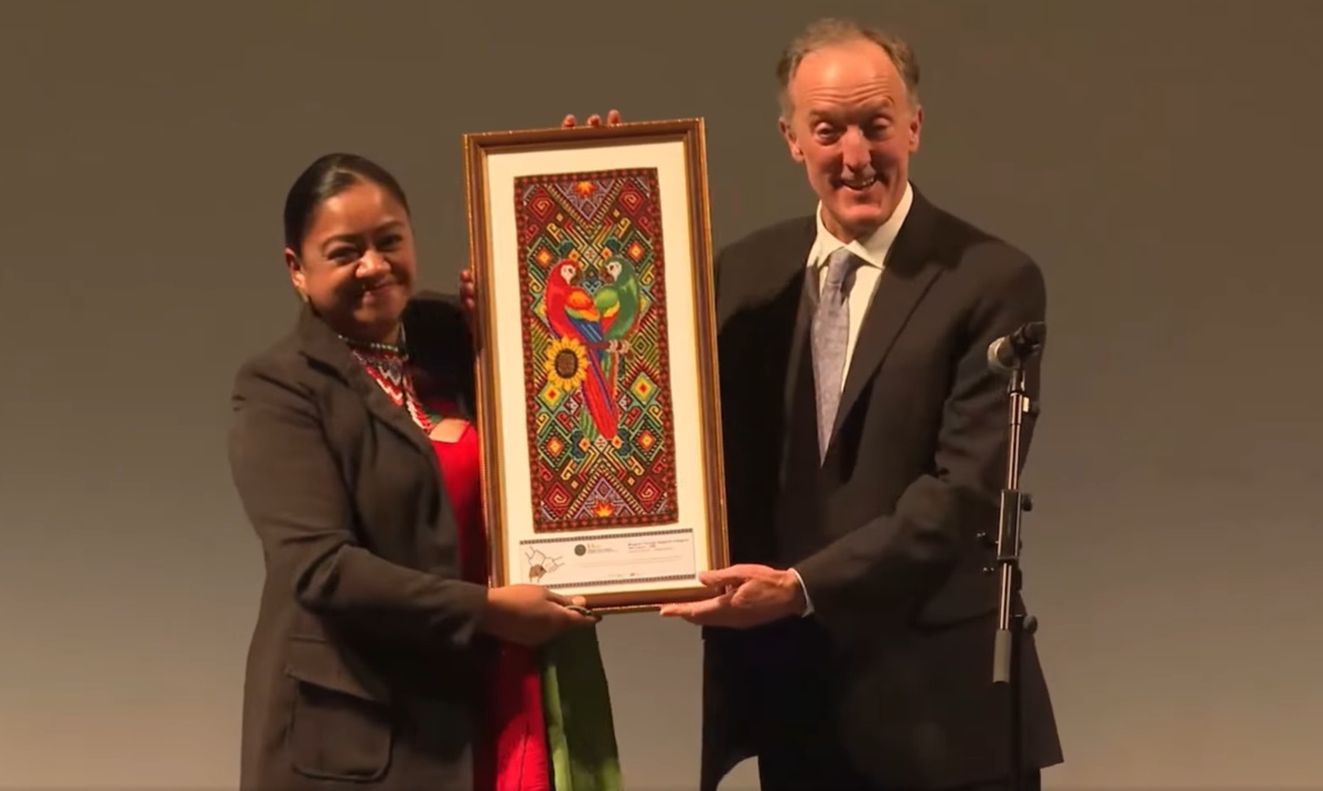 Mujeres-del-CRIC-reciben-premio-nacional.jpg