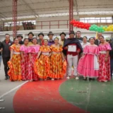 Almaguer llevó sus raíces a la pista