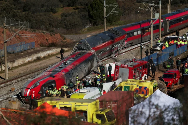 Choque de trenes en España entre un AVE de Renfe y un tren Iryo en Urda, Toledo