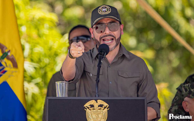 De La Espriella activa Urano y descarta diálogos
