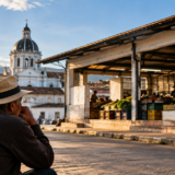Ilustracion de la galeria del barrio Bolivar en Popayan y sus comerciantes