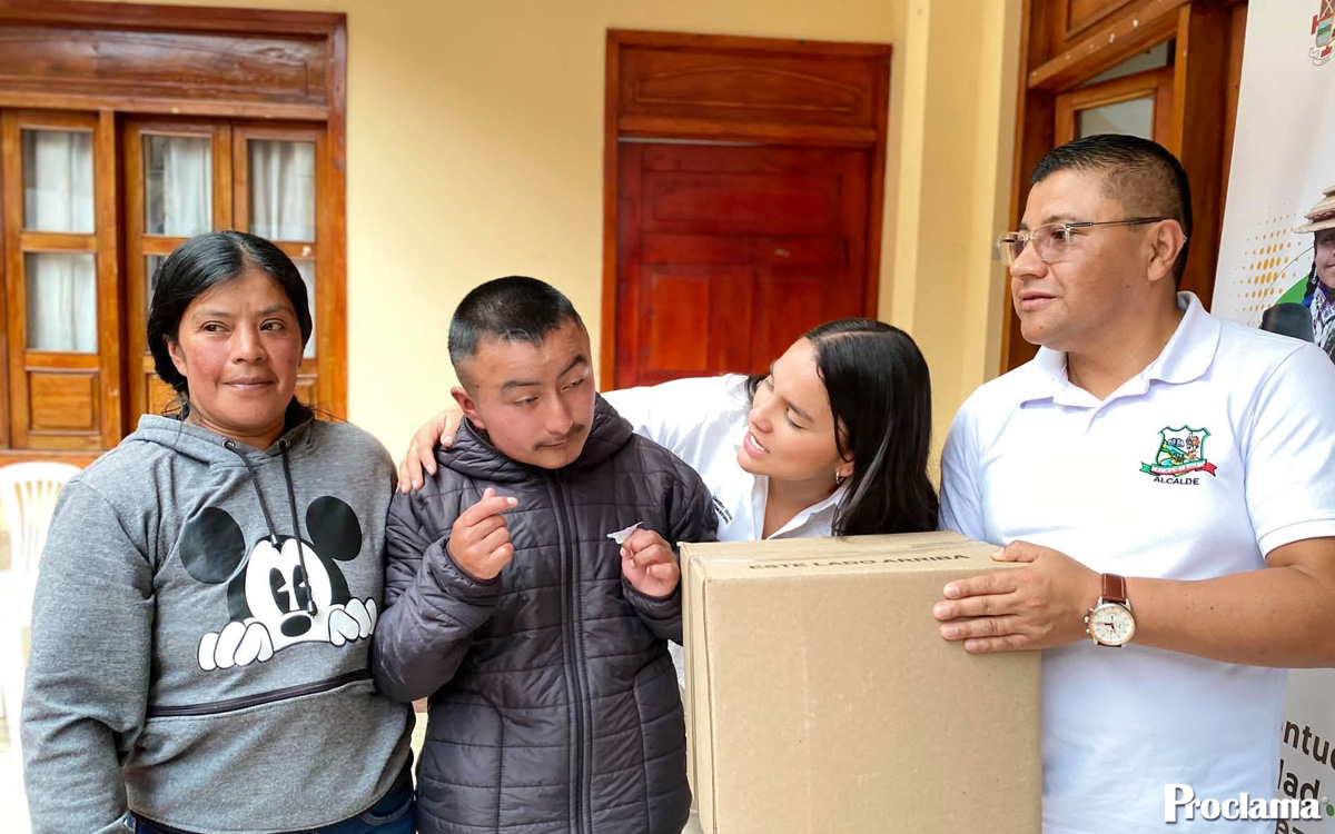 Totoró entrega 200 kits alimentarios a población vulnerable Totoró entrega 200 kits alimentarios a población vulnerable