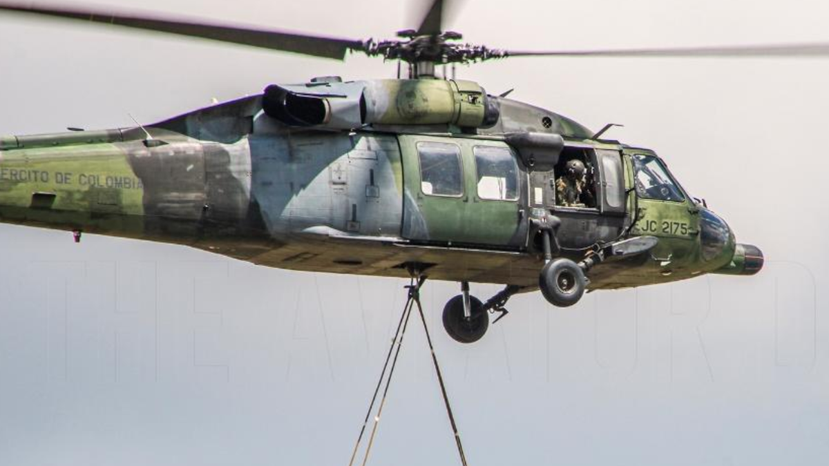 Soldados del Ejército rescatados tras accidente de helicóptero Black Hawk en Inzá, Cauca.