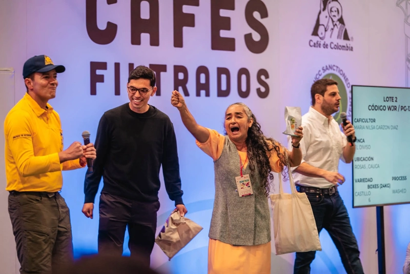 ¡Casi $1,3 millones por una libra de café del municipio de Rosas! ¡Casi $1,3 millones por una libra de café del municipio de Rosas!