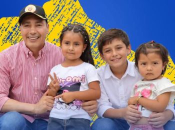 Octavio Guzmán recibe reconocimiento nacional por la niñez2