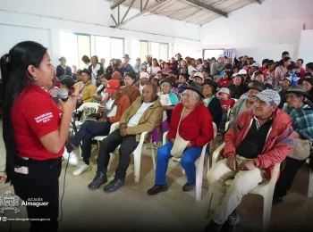 Almaguer llevó orientación social y sanitaria a Caquiona